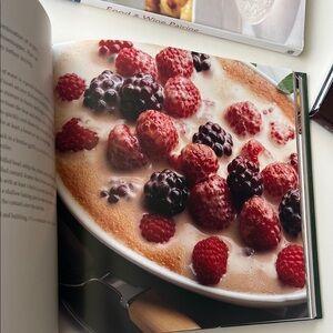 Lot of 5 Williams-Sonoma Cookbook Set  Just Beautiful!